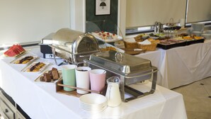 Breakfast area - Hotel Crown (Budva)