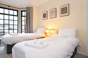 3 bedrooms, iron/ironing board, free WiFi