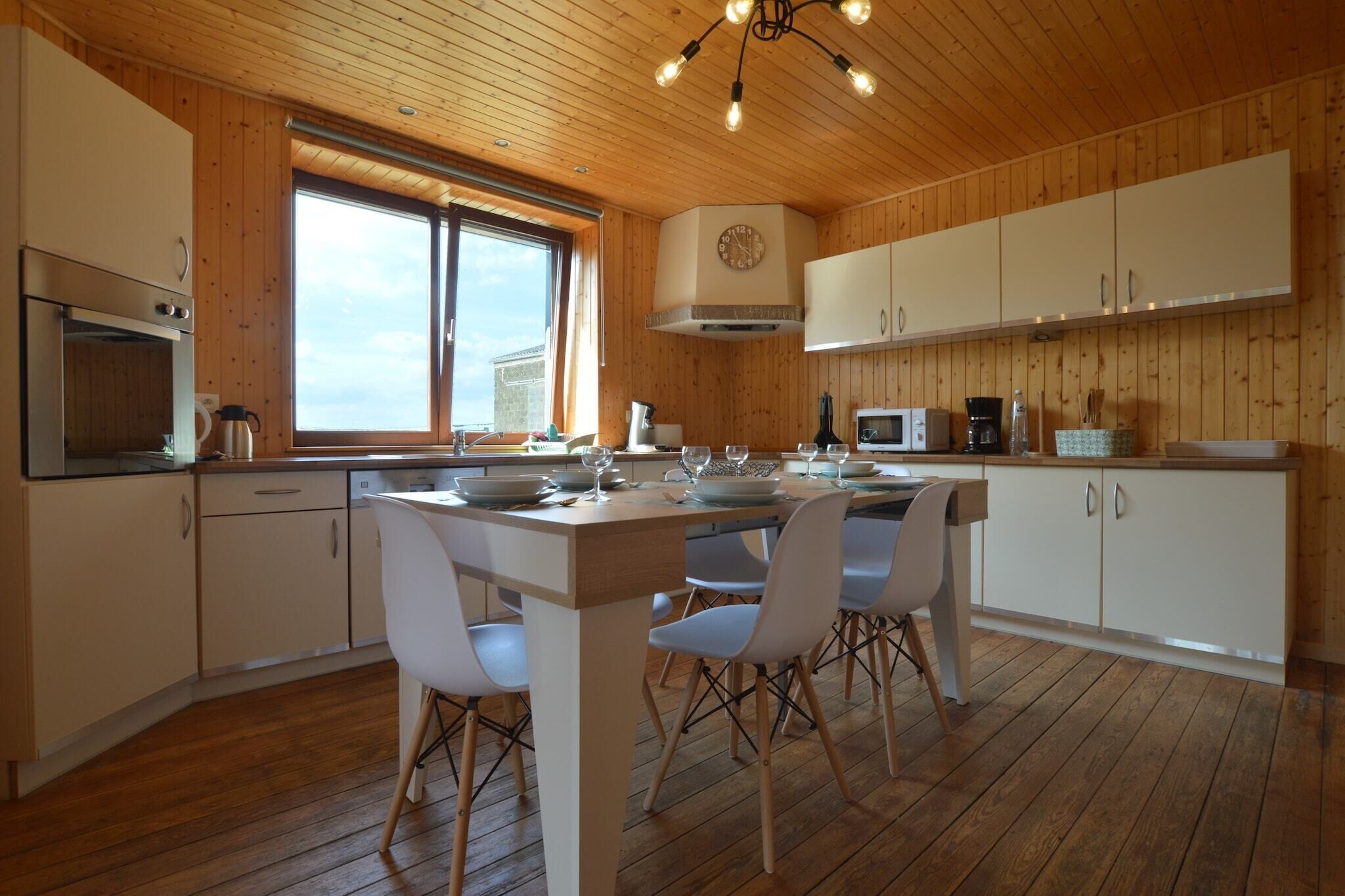 Frigorifero, microonde, piano cottura, macchina per tè/caffè