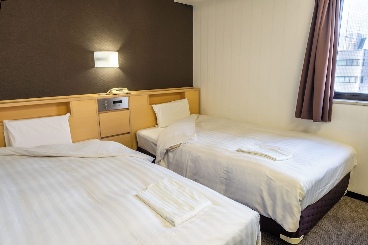 In-room safe, desk, laptop workspace, free WiFi