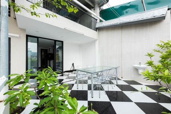 Exterior - Quyet Homestay (Hanoi)