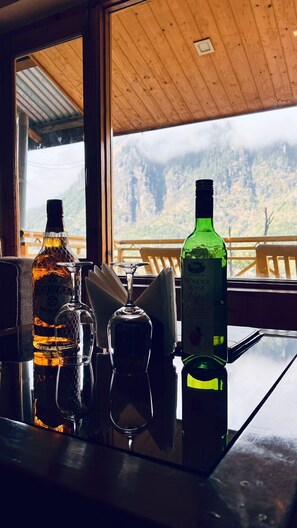 Bar (in der Unterkunft)
