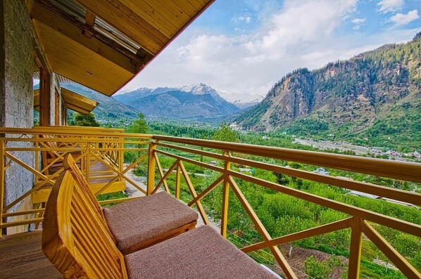 Balcony view - Vyas vatika Manali  (Manali)