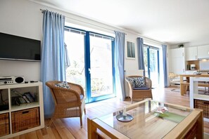 Smart TV, DVD player