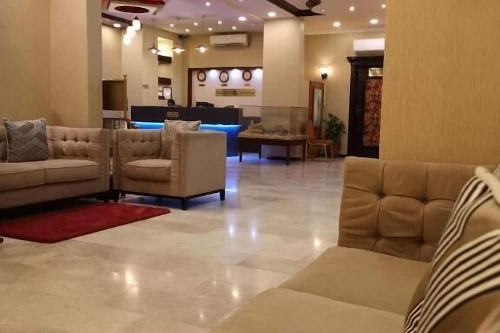 Bahla Hotel Apartments — hotel in Bahla - Al Hamra Road, Bahlāʼ OM, 420