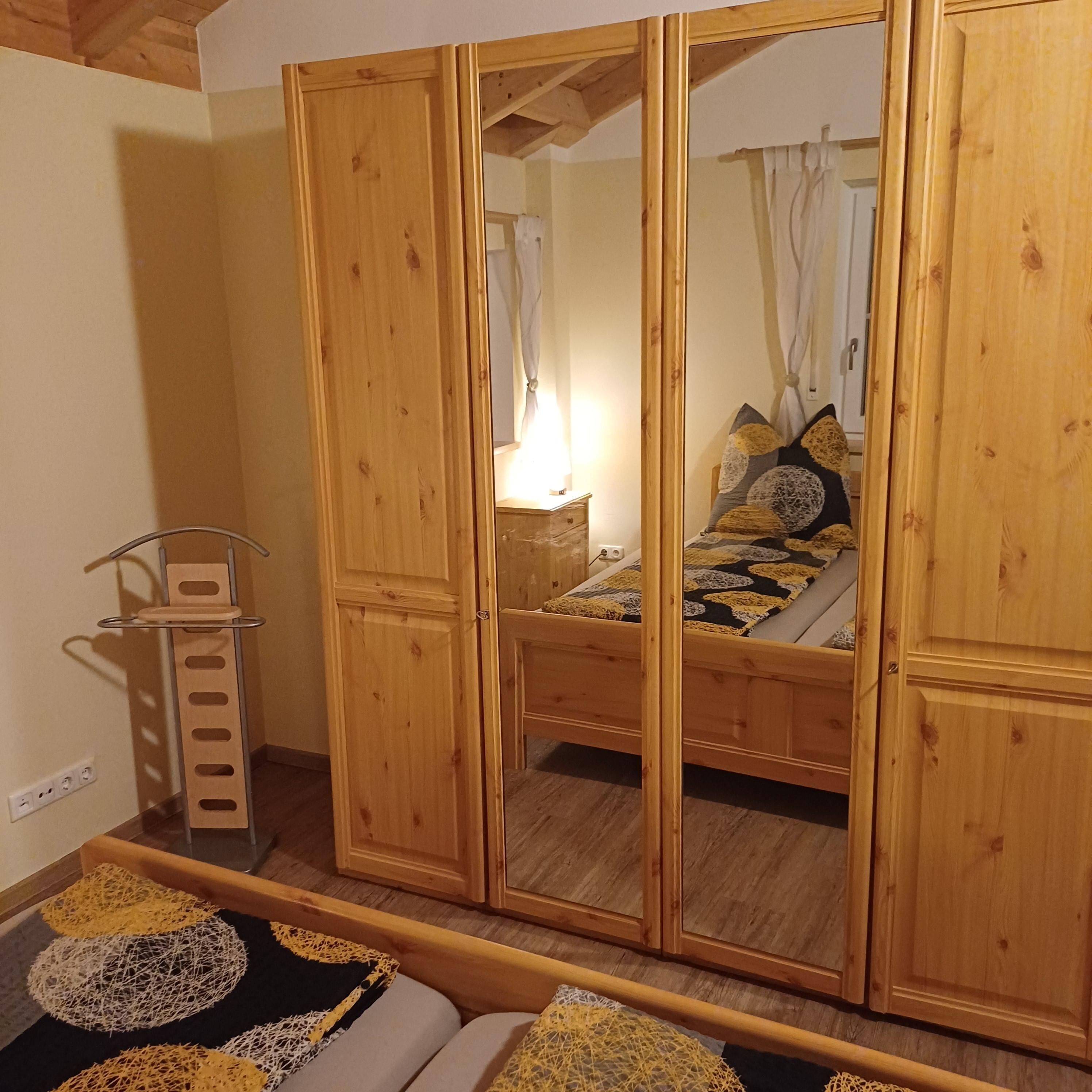 1 bedroom, bed sheets