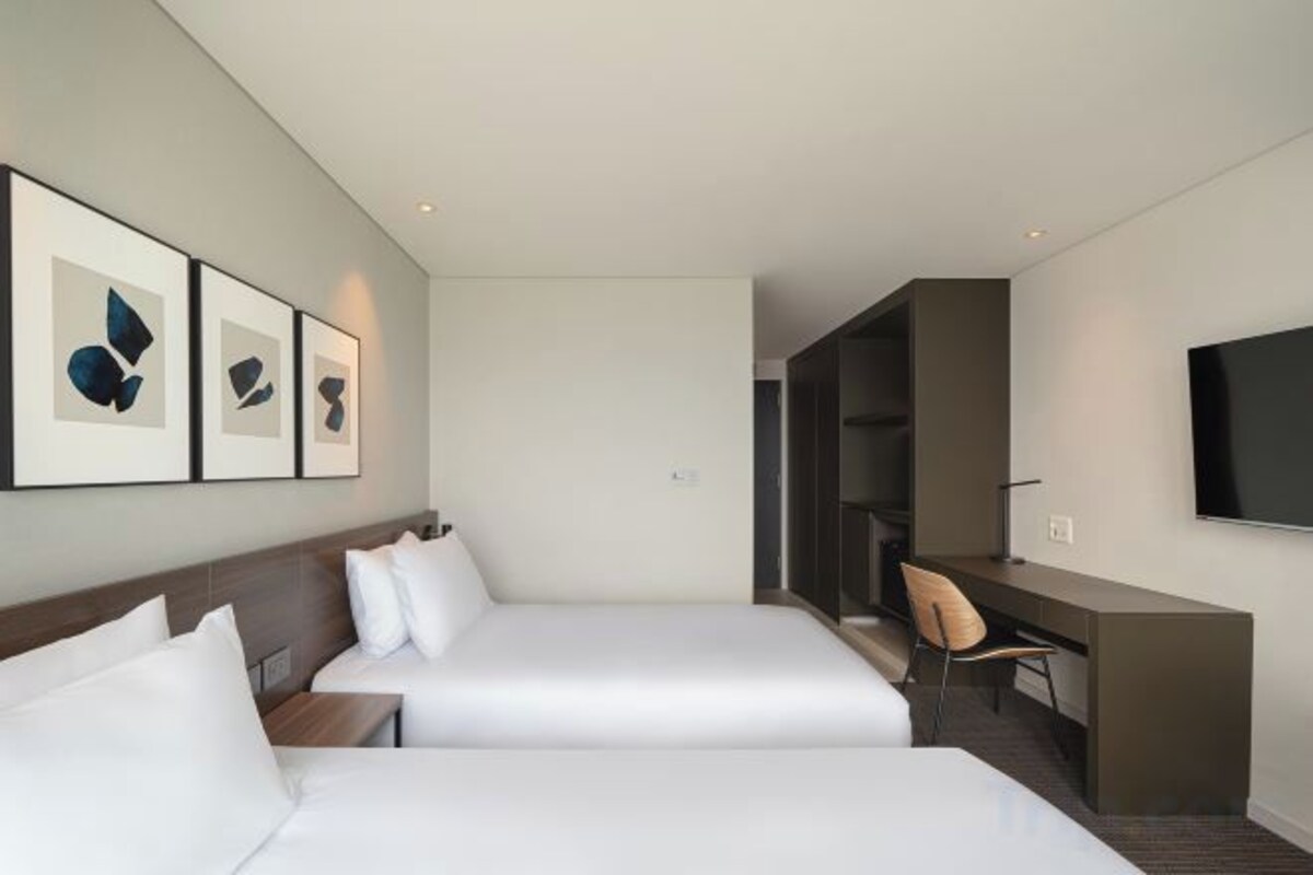 Hypo-allergenic bedding available, desk, laptop workspace