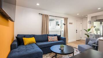 Smart TV, offices