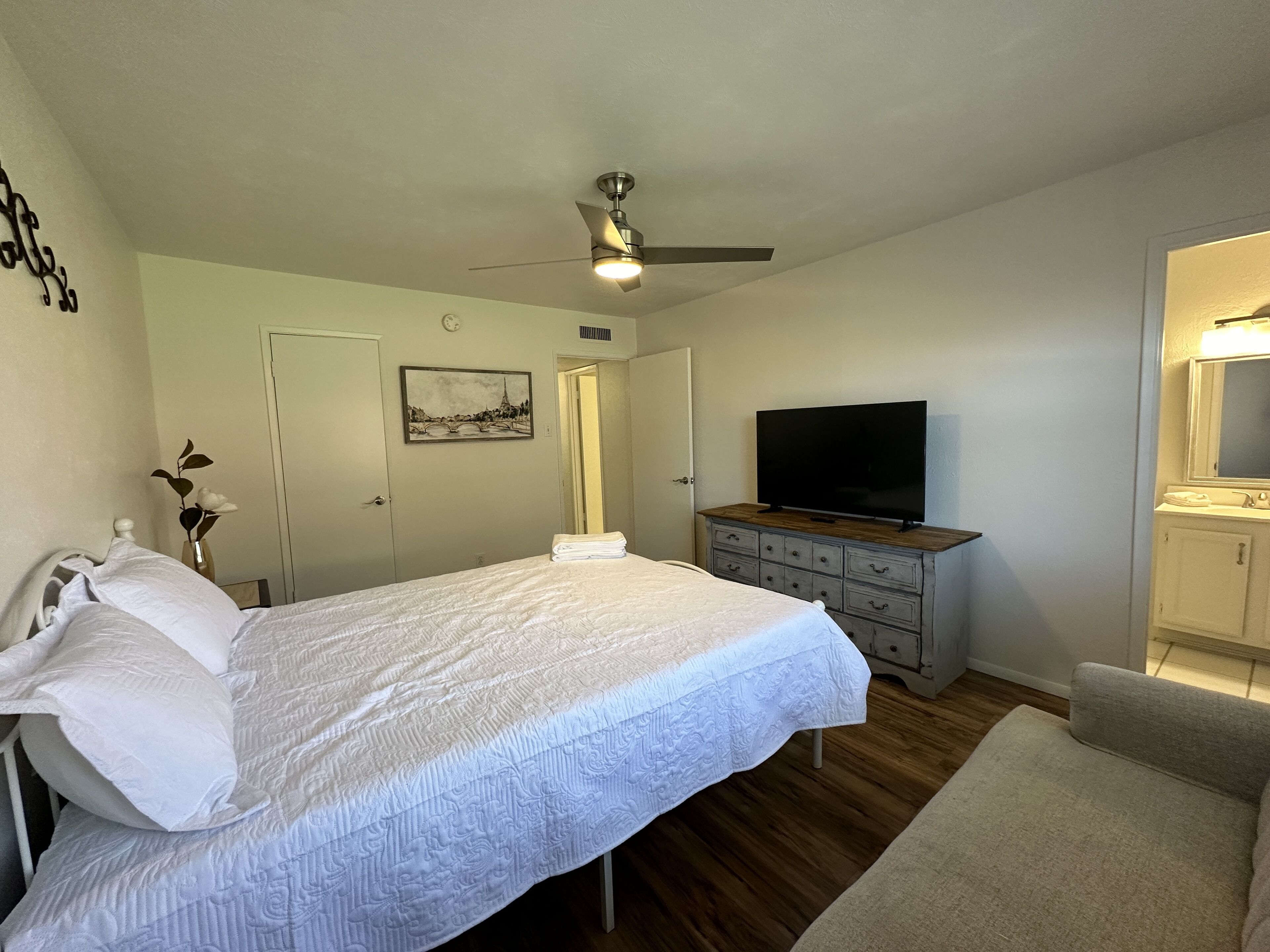 3 soverom, wi-fi (inkludert) og sengetøy