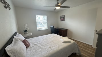 3 bedrooms, free WiFi, bed sheets