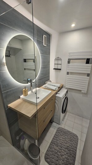 Hair dryer, towels, soap, toilet paper