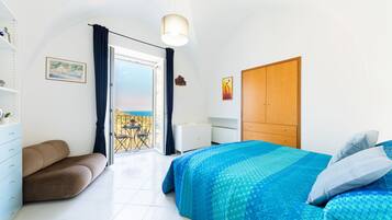 1 dormitorio, tabla de planchar con plancha, cuna de viaje y wifi gratis