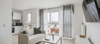 Chic and spacious apart with parking