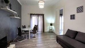 TV - Tembo House - Pantano 2 (Catania)
