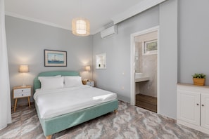 4 bedrooms, iron/ironing board, travel crib, free WiFi