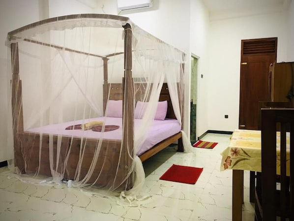 3 bedrooms, WiFi, bed sheets