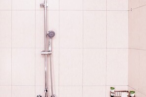 Bathroom - Arusha Urban View Hil Condo (Arusha)