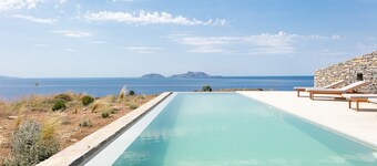 Orizontes Villa, Tranquil SeaView Living