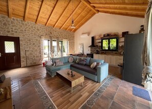 Smart-tv, eldstad, tv-spel och datorskärmar