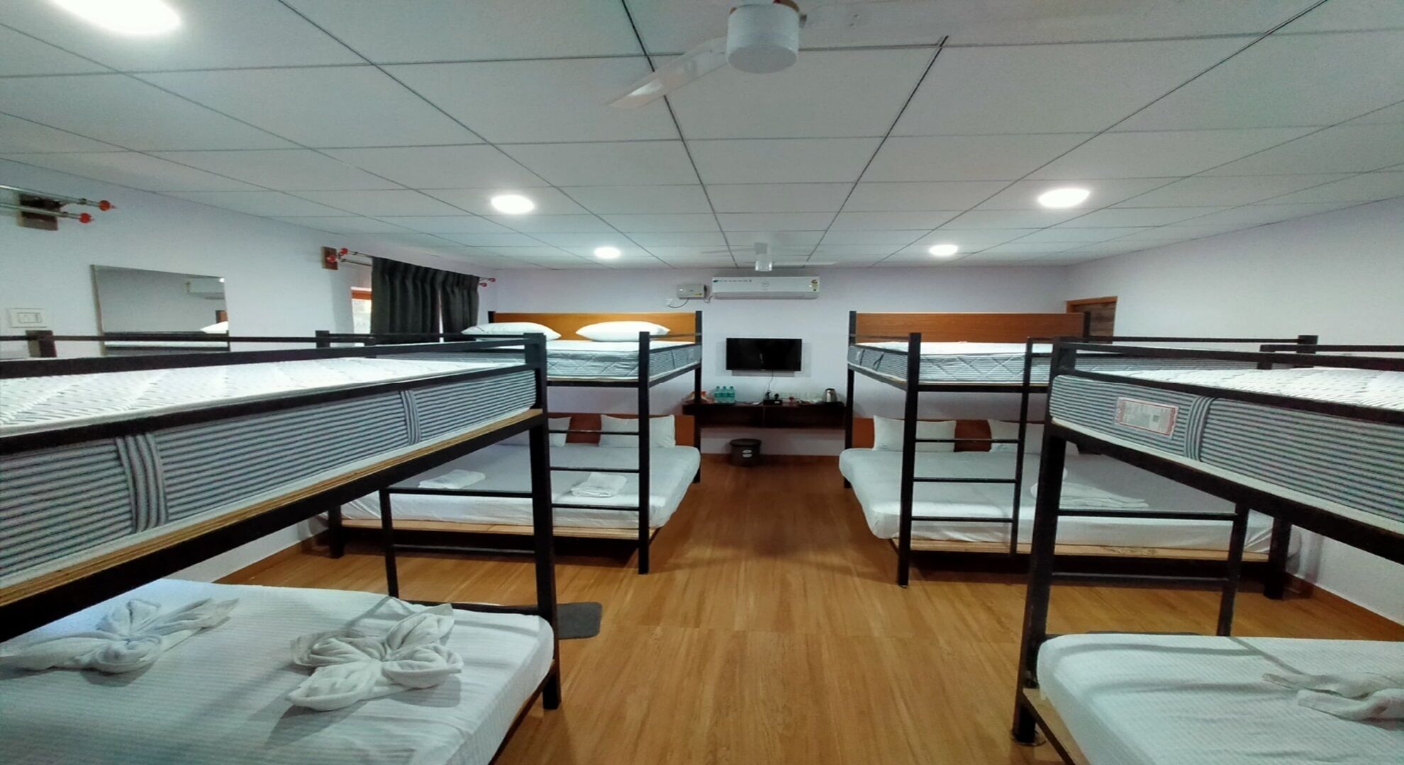 Premium bedding, in-room safe, soundproofing, iron/ironing board