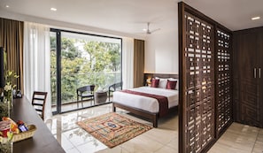 Luxury Room | Premium bedding, minibar, in-room safe, individually furnished