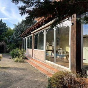 Terrace/patio - Spacious villa in theAude close to the sea, mountains, history and vineyards!  (Montazels)