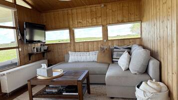 Cottage | Khu phòng khách | TV màn hình phẳng