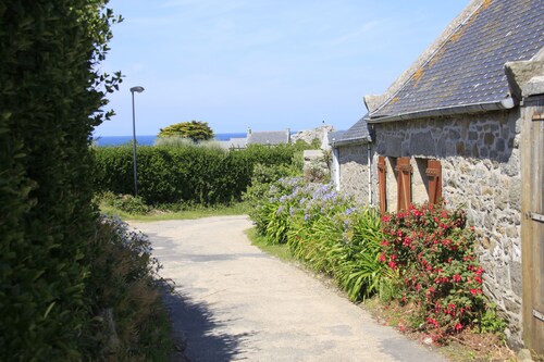 Appartement Neuf, à 5minutes de la Plage, Commerce au Rdc, Pour 4 Personnes