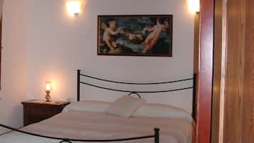 5 sovrum, skrivbord, wi-fi och sängkläder