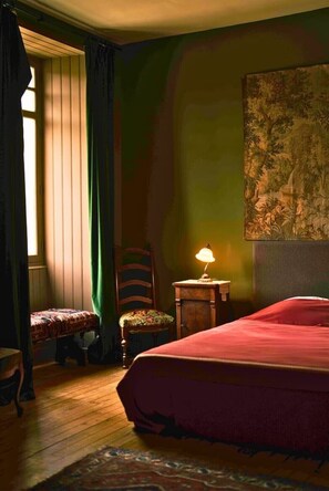 10 makuuhuonetta, työpöytä, silitysrauta/-lauta, Wi-Fi