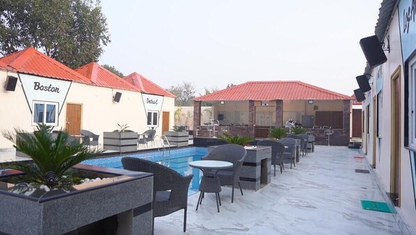 Terrace/patio - Pasala Resort (Bommala Ramawaram)