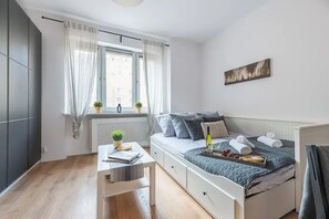 Iron/ironing board, WiFi, bed sheets - Marszalkowska 83 (Warszawa)