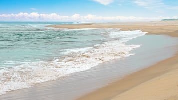 Privat strand, vit sandstrand och gratis transport till/frÄn stranden