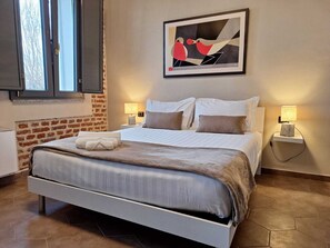 1 chambre, couette en duvet d'oie, bureau