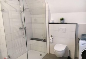 Dusj og hårføner