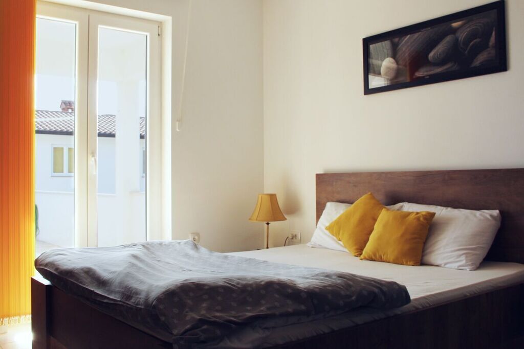 4 camere
