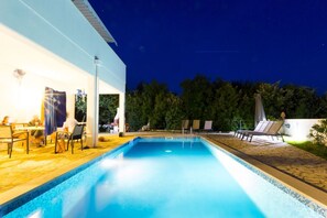 Pool - Holiday home Villa Alisa (STANIŠOVI Vlakovo)