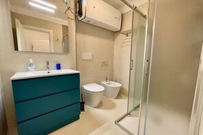 Regadera y bidet 