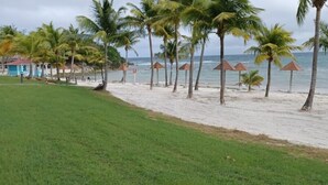 Beach - Grand Studio vue mer Jardins Dans Village Vacances (Sainte-Anne)
