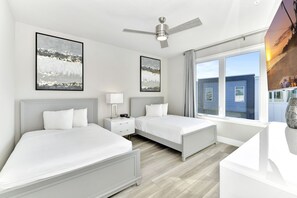 5 bedrooms, iron/ironing board, internet, bed sheets