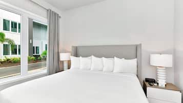 3 soverom, safe på rommet, strykejern/-brett og reiseseng for barn