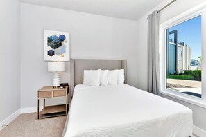 4 bedrooms, iron/ironing board, Internet, bed sheets