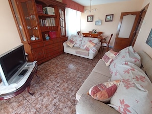 TV