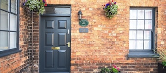 Hampshire Charming House