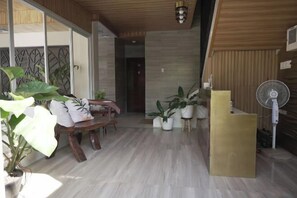 Interior - Manuela's Suites (Puerto Princesa)