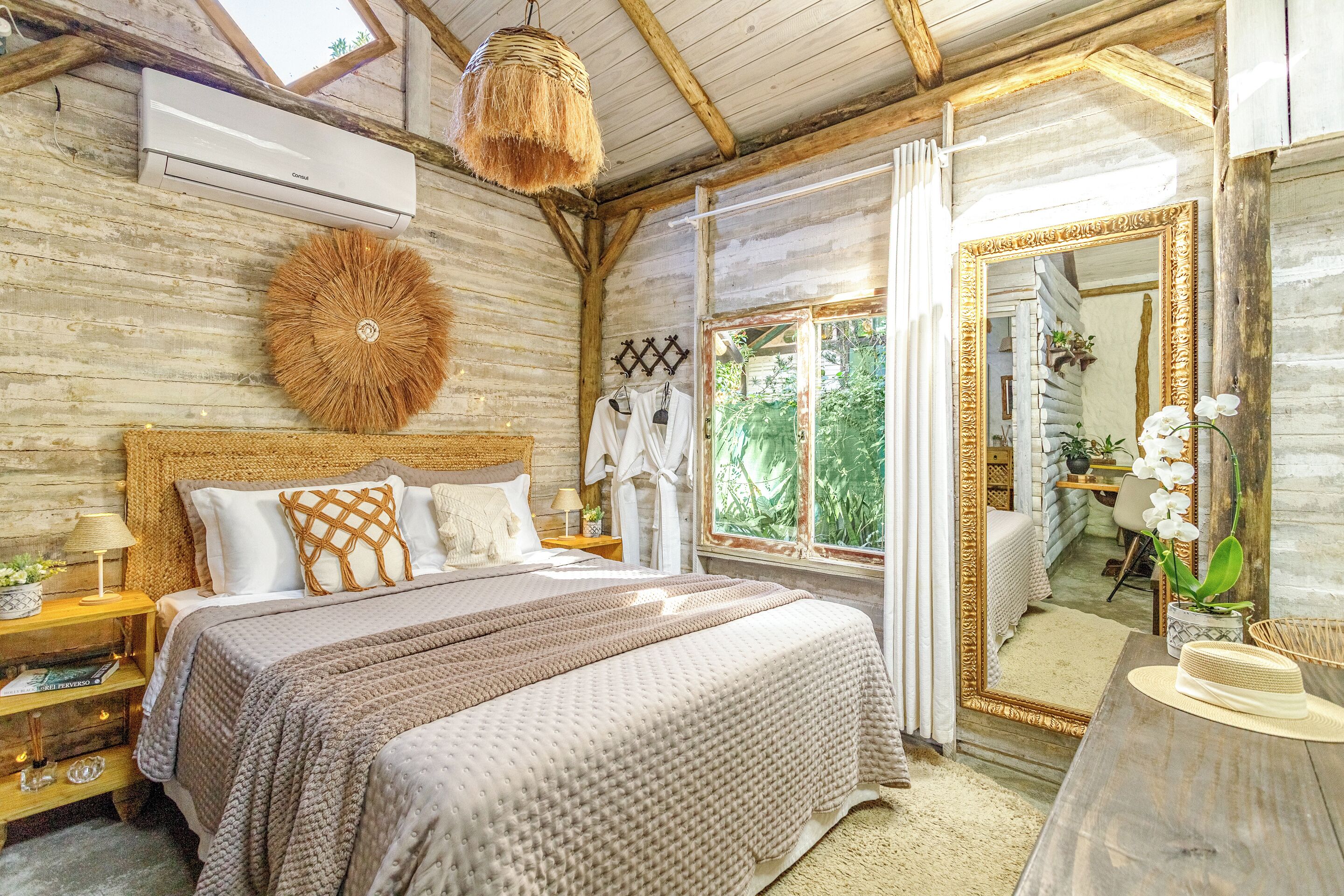 Premium Cabin | 1 bedroom, premium bedding, individually decorated