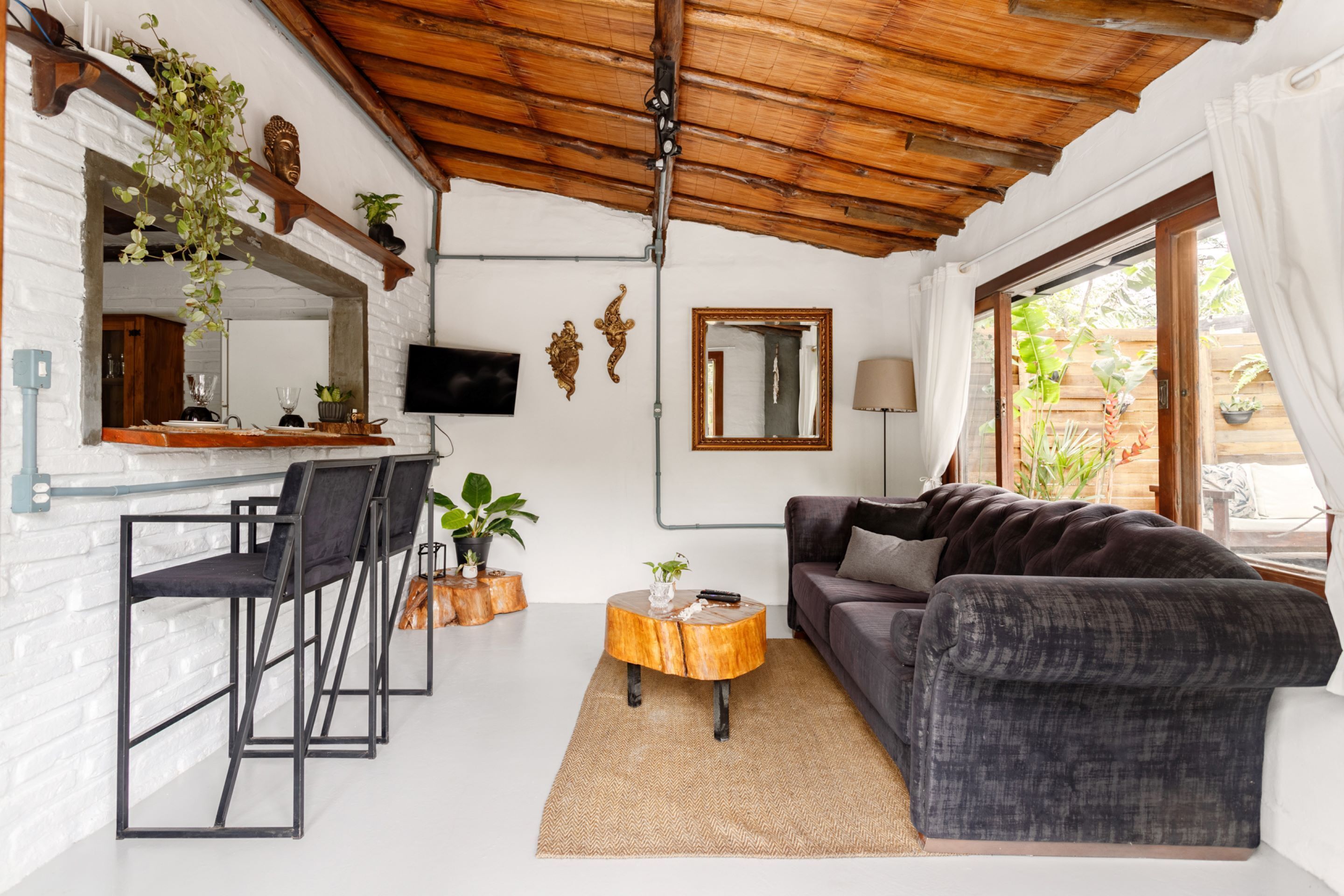 Chalé premium | Área de estar | Smart TV 32 polegadas com canais digitais