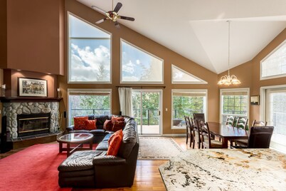 Marble Canyon 4 Bedroom Premium Townhome: Unit 801P2