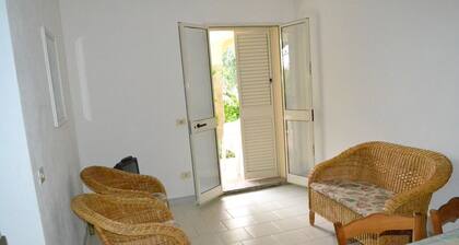 Sardinia - Budoni: apartment in villa with garden