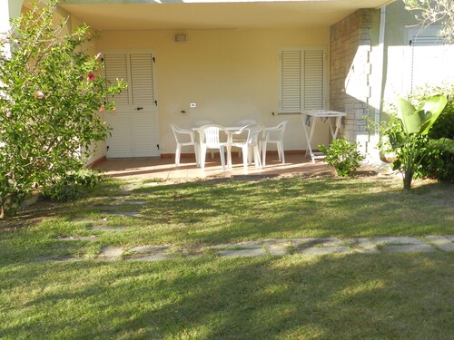 Sardinia - Budoni: apartment in villa with garden